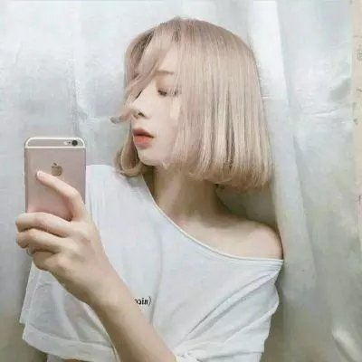 金爪女郎
